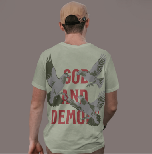 Limettengrünes, verblasstes T-Shirt